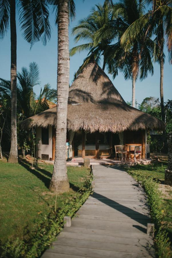 Le Nusa Beach Club Lembongan Extérieur photo