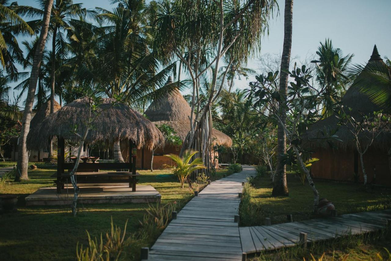 Le Nusa Beach Club Lembongan Extérieur photo