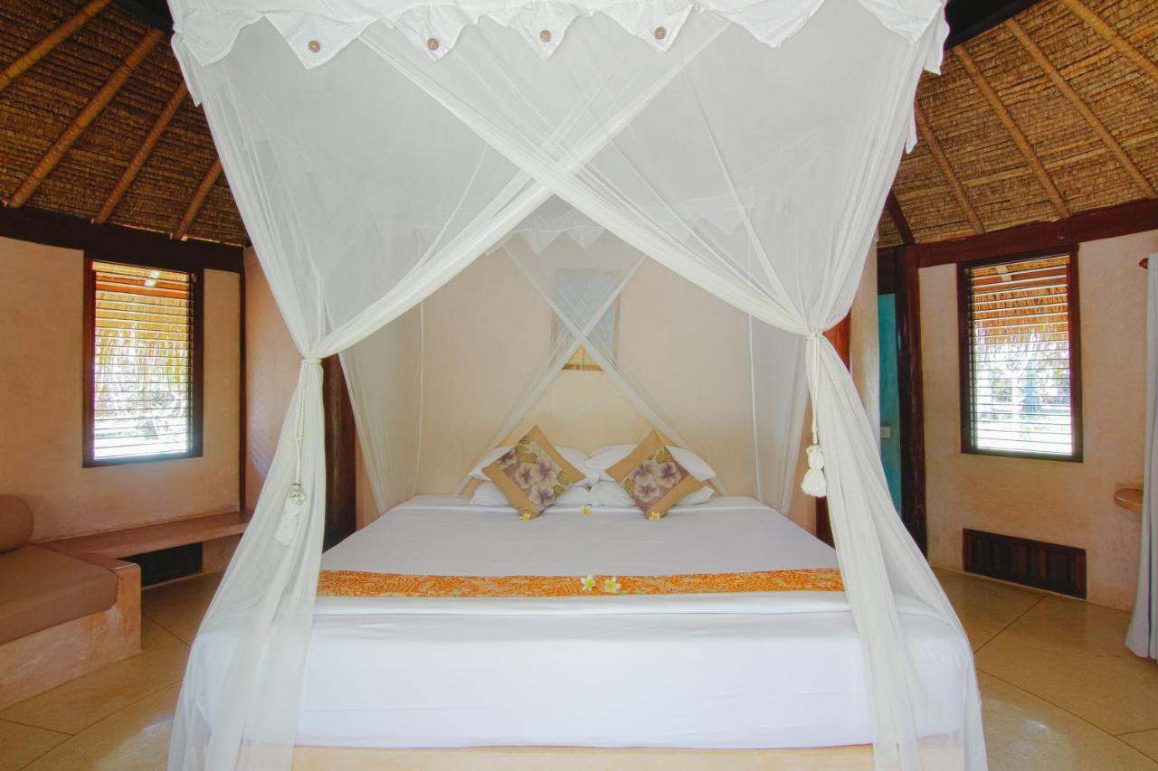 Le Nusa Beach Club Lembongan Extérieur photo