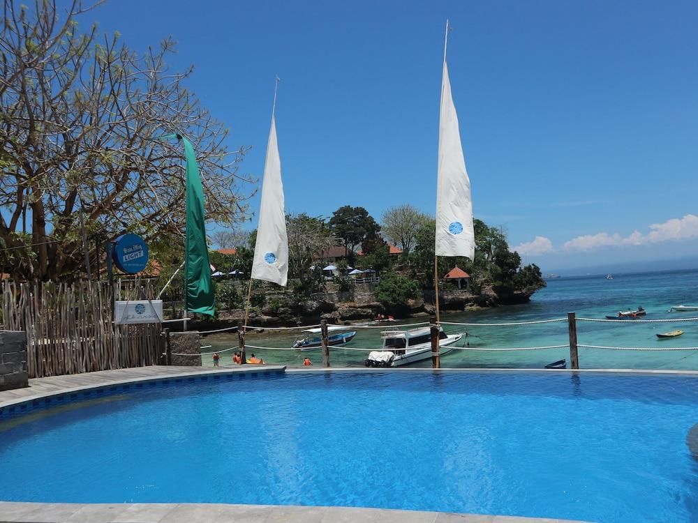 Le Nusa Beach Club Lembongan Extérieur photo